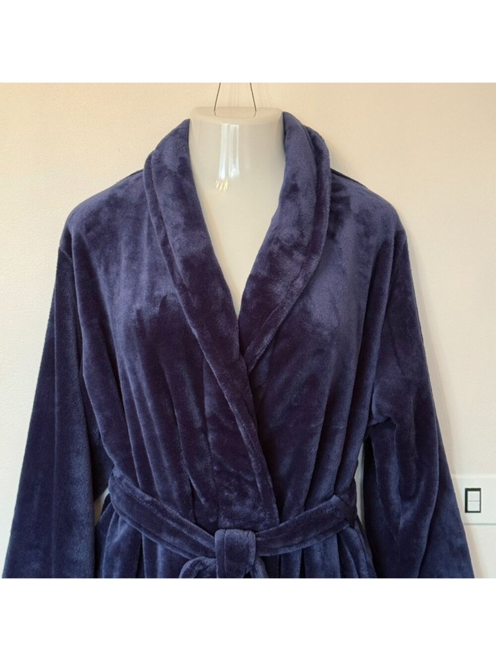 Soma Womens Plush Short Robe L / XL Blue W/Belt & Pockets EUC